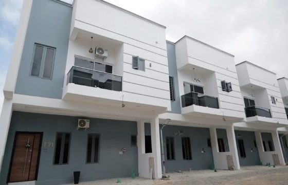 4 BEDROOM TERRACE DUPLEX AT GREENBAY HOMES